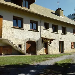 Maison Typique Des Alpes, Pour Un Grand Bol D'air. Hébergement de vacances